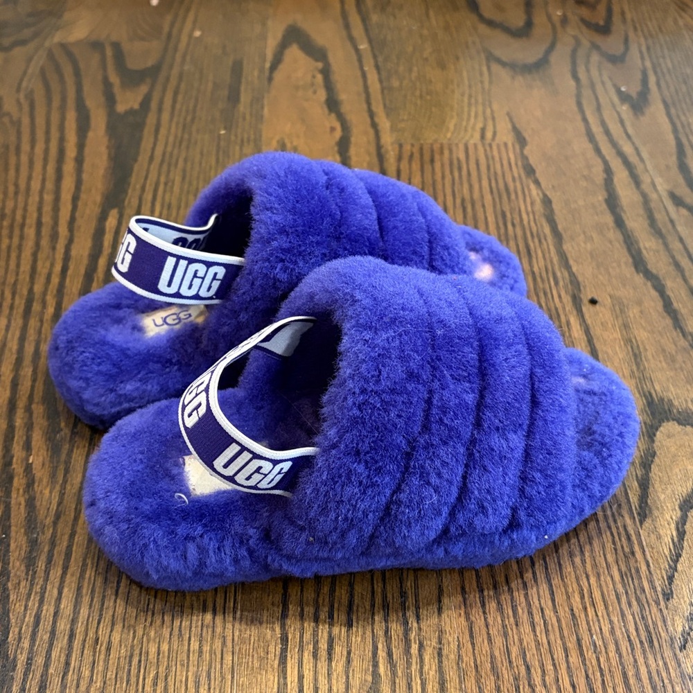 Ugg Fluff Yeah furry slipper in violet size 1